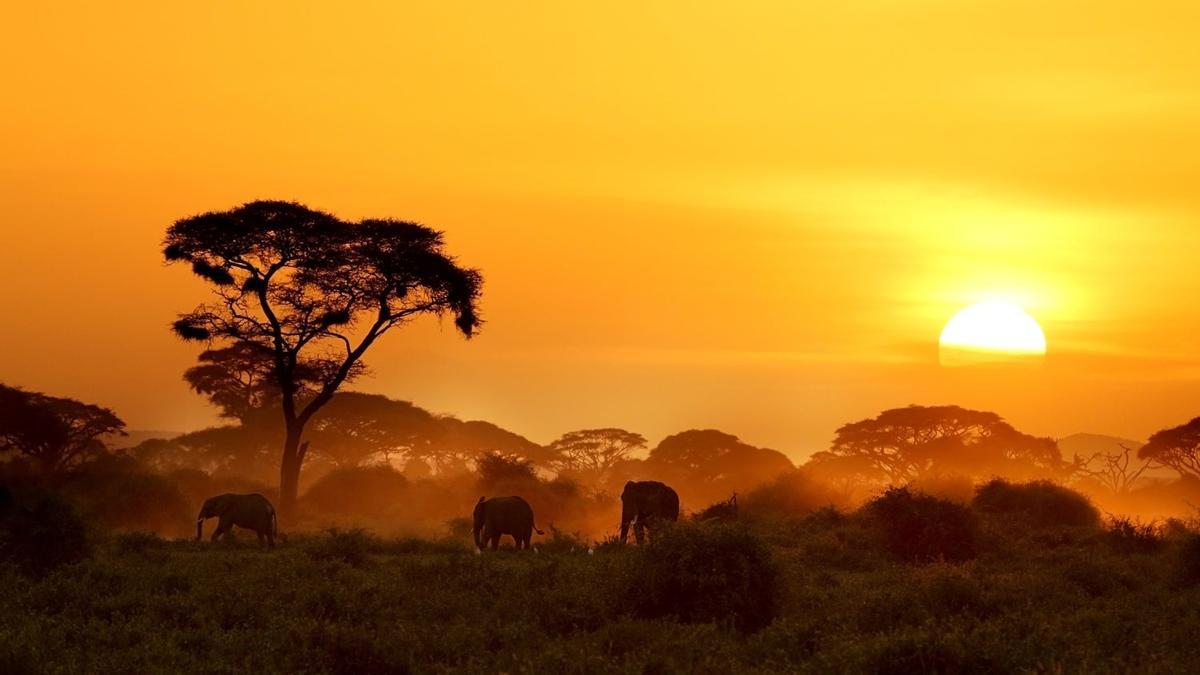 Kenia, puesta de sol