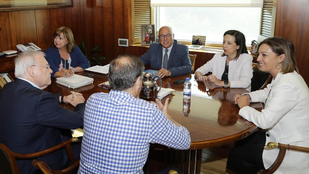 Ayuntamiento y Defensa cerrarán a final de mes el acuerdo sobre Caballerizas