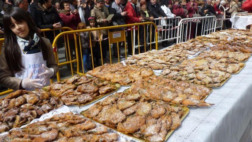 El azúcar es el ingrediente principal de este postre.