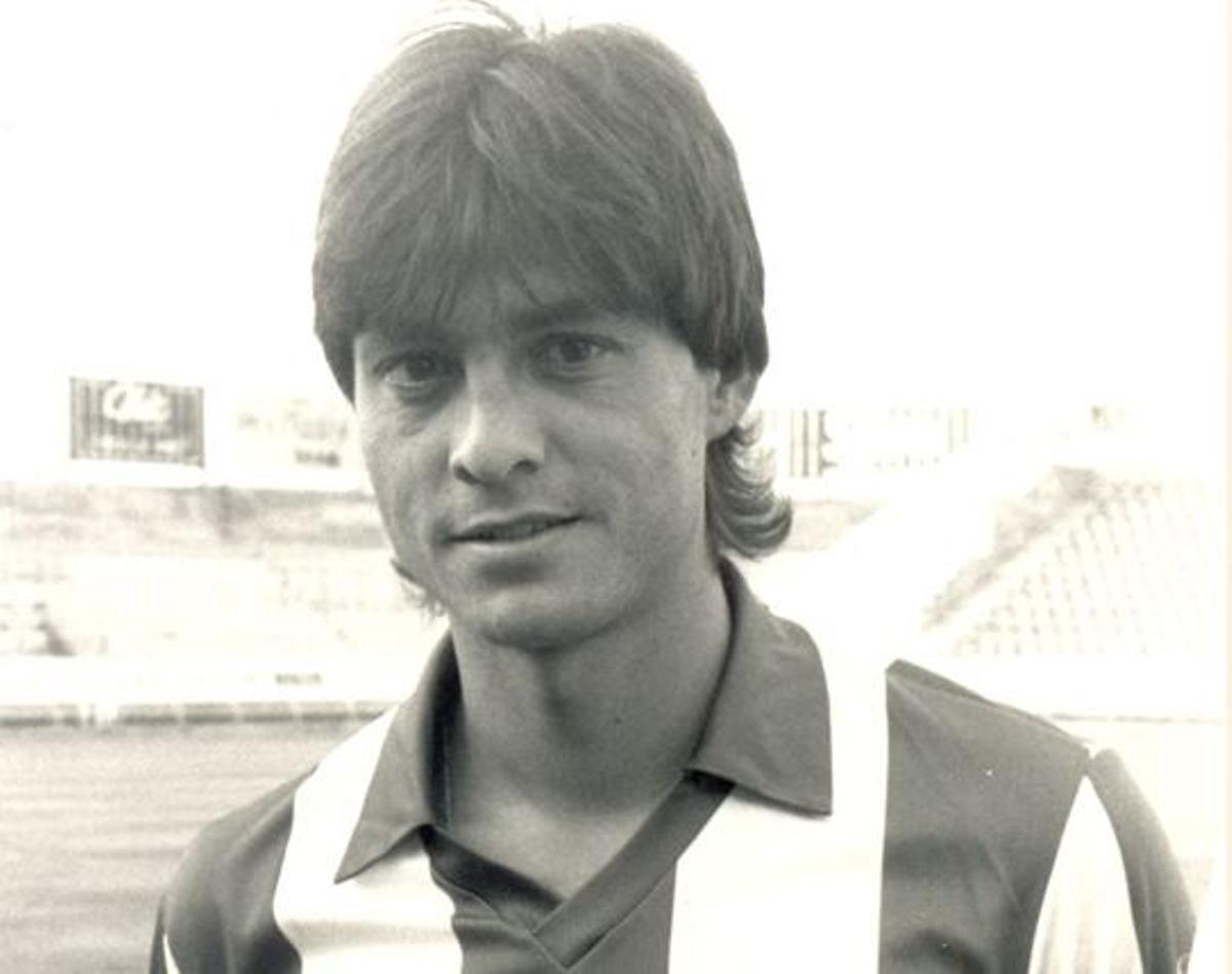 Mentxaka va jugar al Figueres del 1986 al 1988.