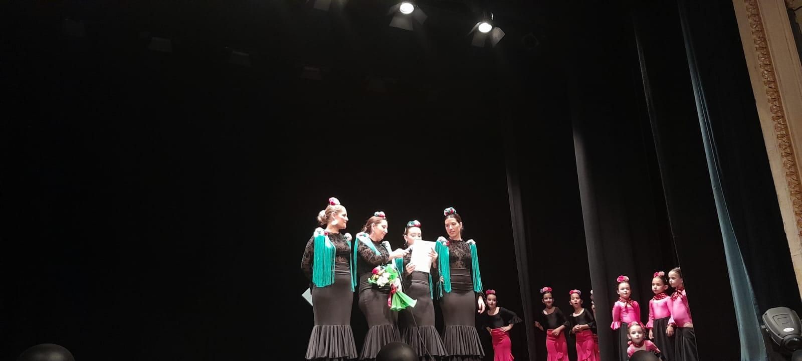 GALERÍA | Gala de baile para celebrar el fin de curso de la Asociación "Flamenco y Compás de Toro"