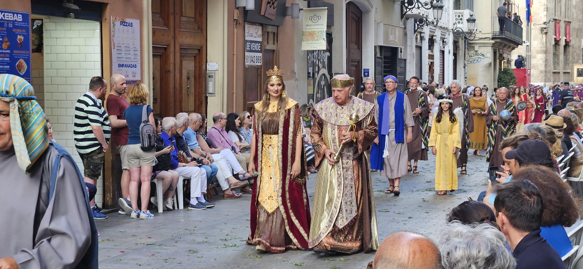 Laura Mengó, La Reina de Saba, Paula Nieto y el Ángel del Monte Horeb en el Corpus 2023