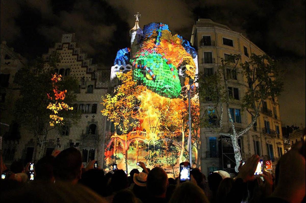 La Casa Batlló, en una anterior edición del ya tradicional 'mapping' de la fachada.
