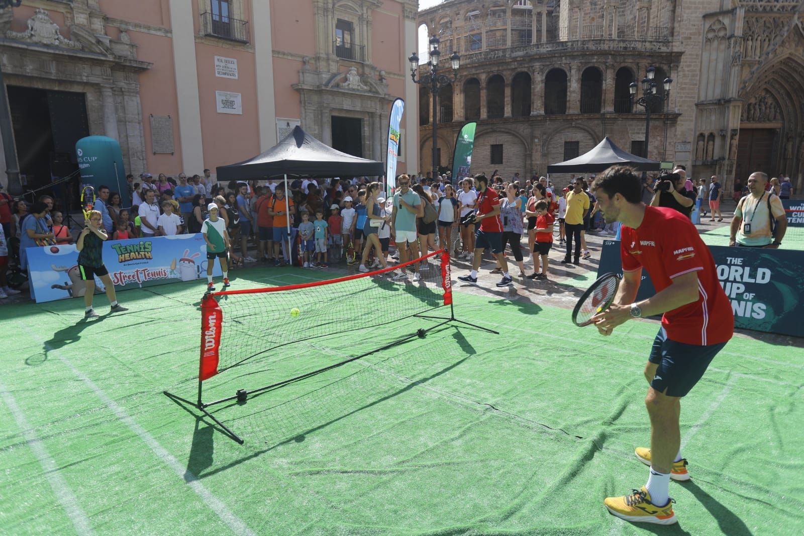 La Copa Davis ya se respira en las calles de València