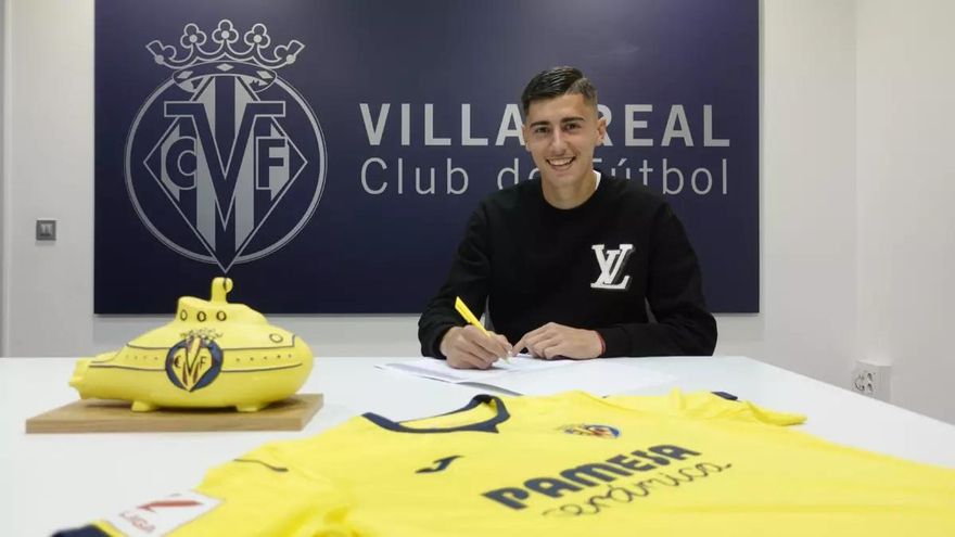 El Córdoba CF se interesa en la cesión del joven mediocentro Dani Requena