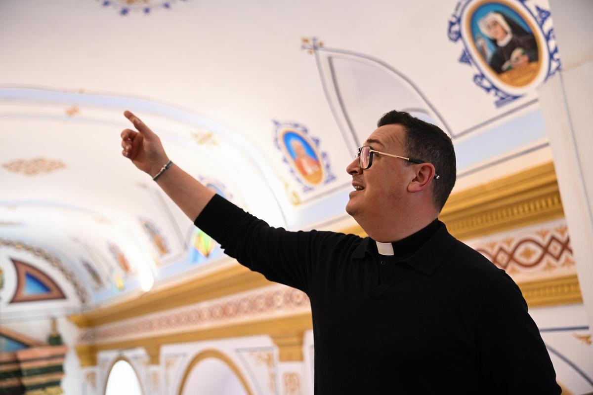 El sacerdote de Crevillent que pintó los frescos de la iglesia de La Marina en Elche