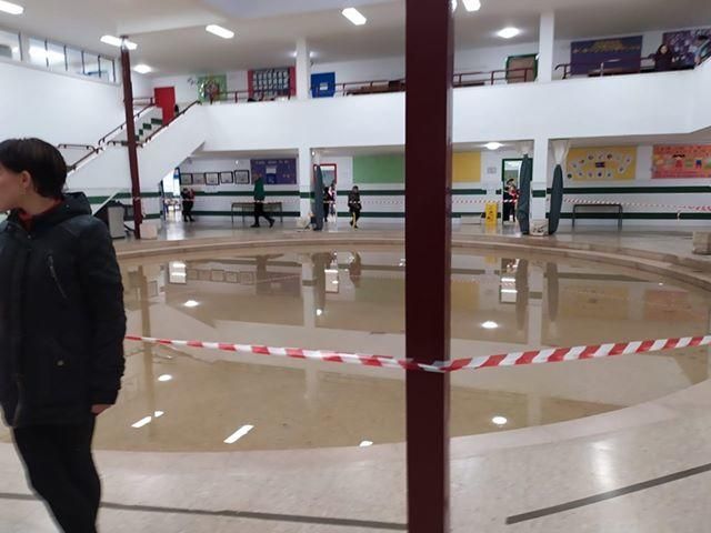 Inundaciones por el temporal Gloria en el Colegio Público Ciudad Artista Faller de València