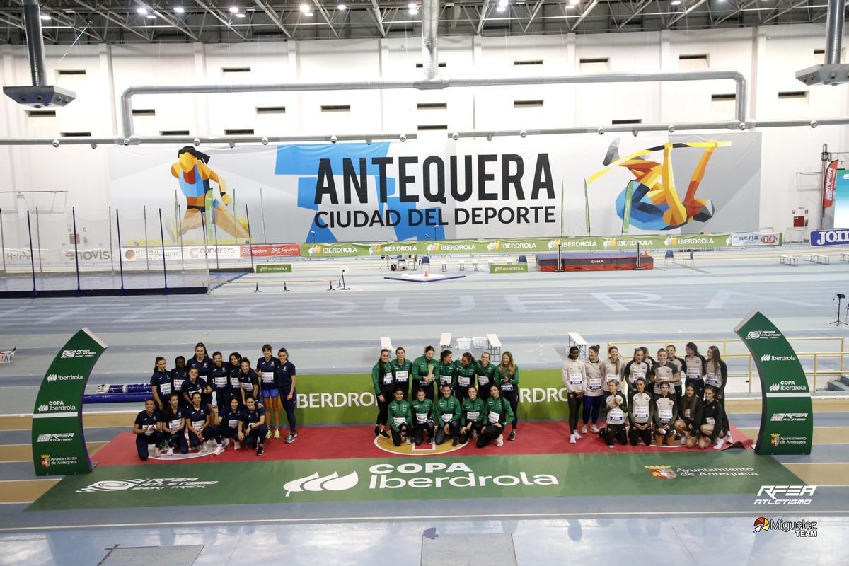 Podio final femenino de la Copa de España Iberdrola