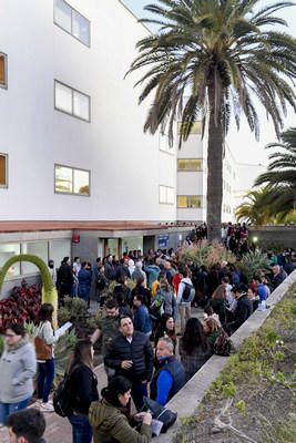 19-01-19 CANARIAS Y ECONOMIA. CAMPUS DE TAFIRA. LAS PALMAS DE GRAN CANARIA. Oposiciones a Correos. 6.000 personas se presentan a las oposiciones a Correos.  Fotos: Juan Castro.  | 19/01/2020 | Fotógrafo: Juan Carlos Castro