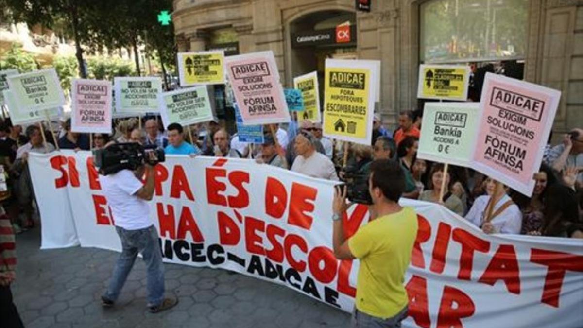 Protesta de afectados por las preferentes y las cláusulas suelos hipotecarias, en el 2013.