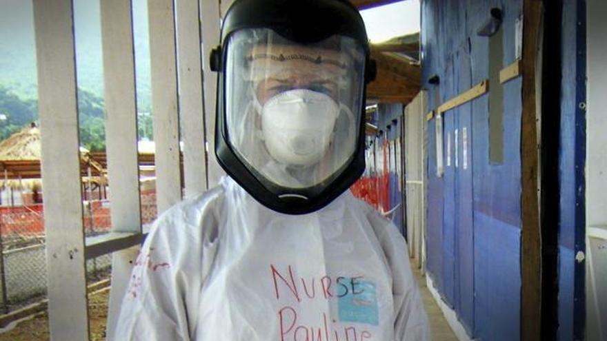 La enfermera británica contagiada de ébola es hospitalizada por tercera vez