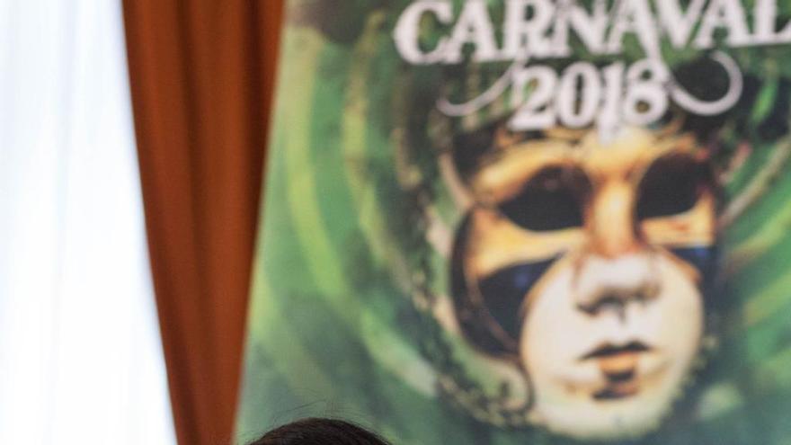 María Eugenia Cabezas presenta el programa de Carnaval.