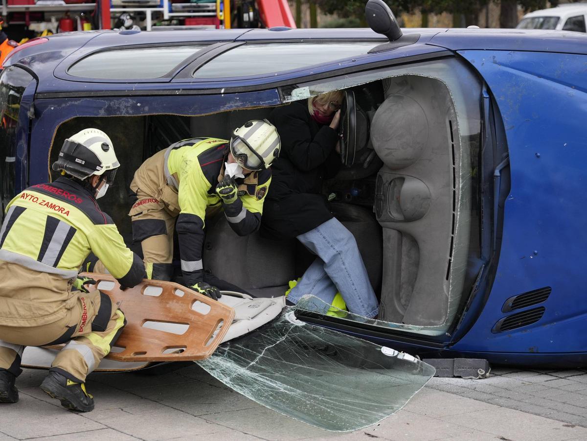 Simulacro de accidente en La Marina
