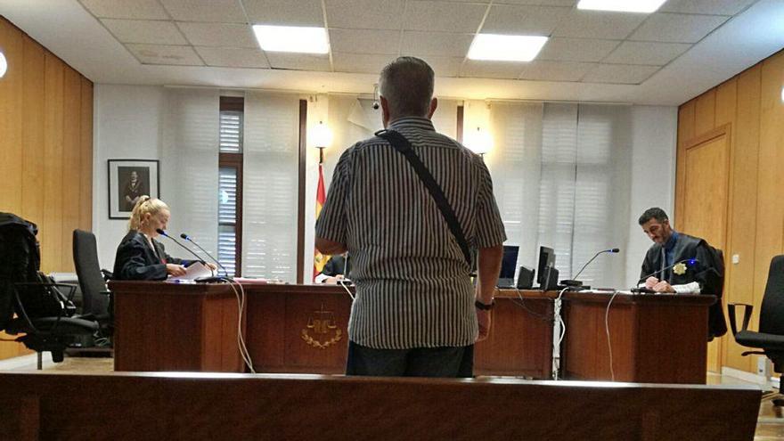 El acusado de abuso sexual, ayer durante el juicio celebrado en la sede de Vía Alemania en Palma.