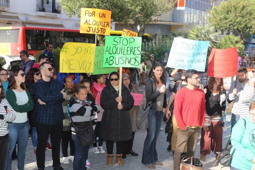 Protesta por los alquileres abusivos en Ibiza