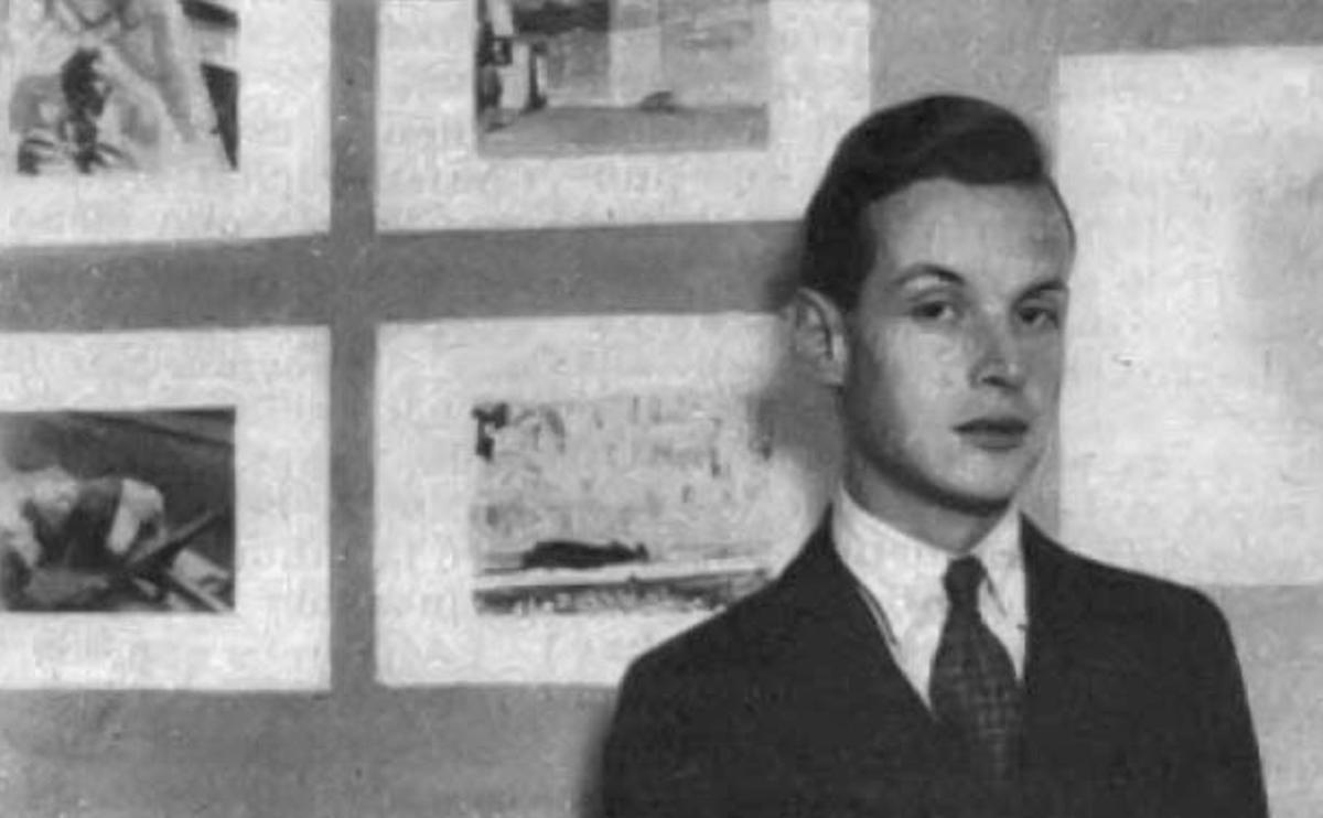 Retrato de un joven Cartier-Bresson en su exposición madrileña de 1933.