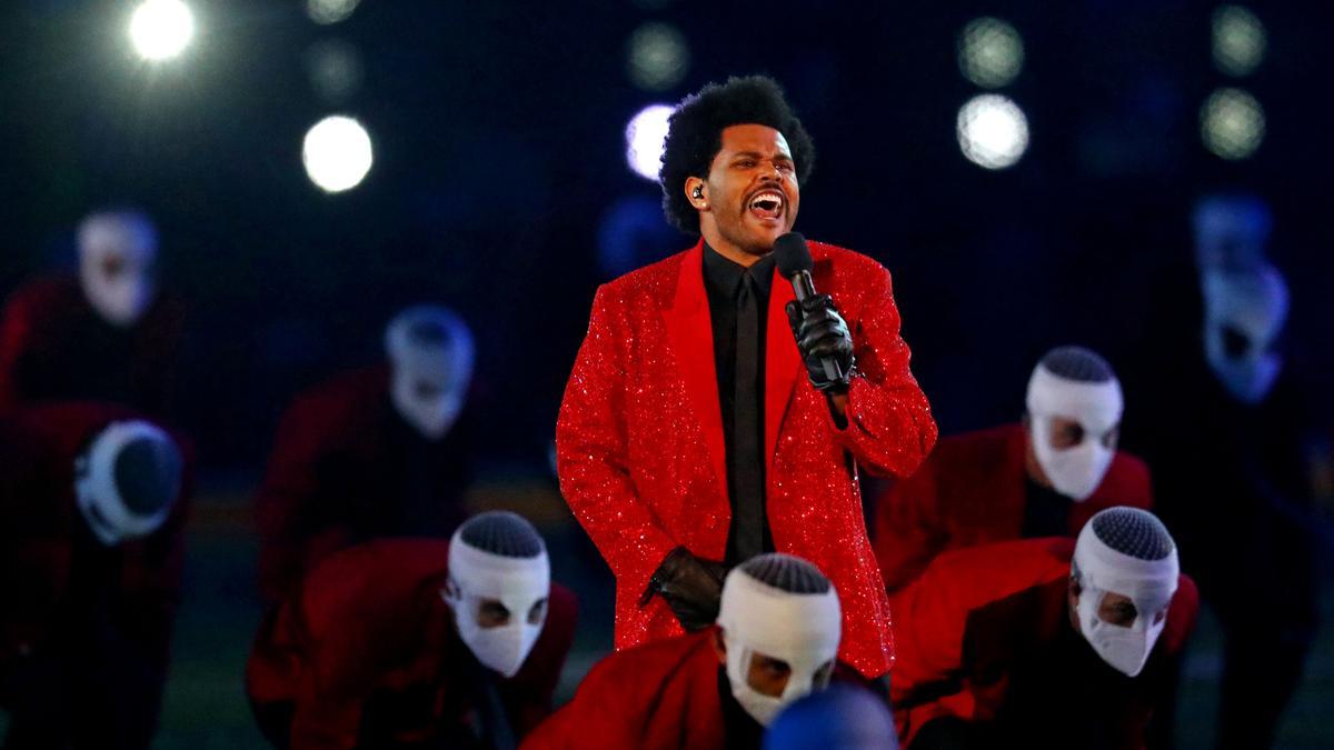 The Weeknd, en el espectáculo de la Super Bowl.