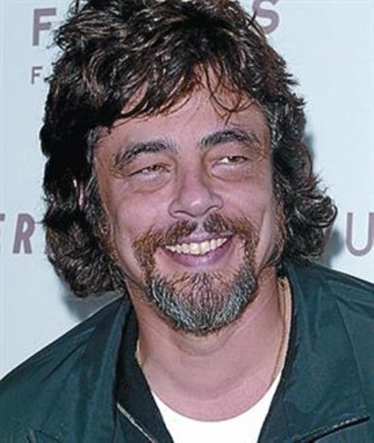 A la izquierda, Ricky Martin. A la derecha, el actor Benicio del Toro. A la izquierda, Ricky Martin. A la derecha, el actor Benicio del Toro.