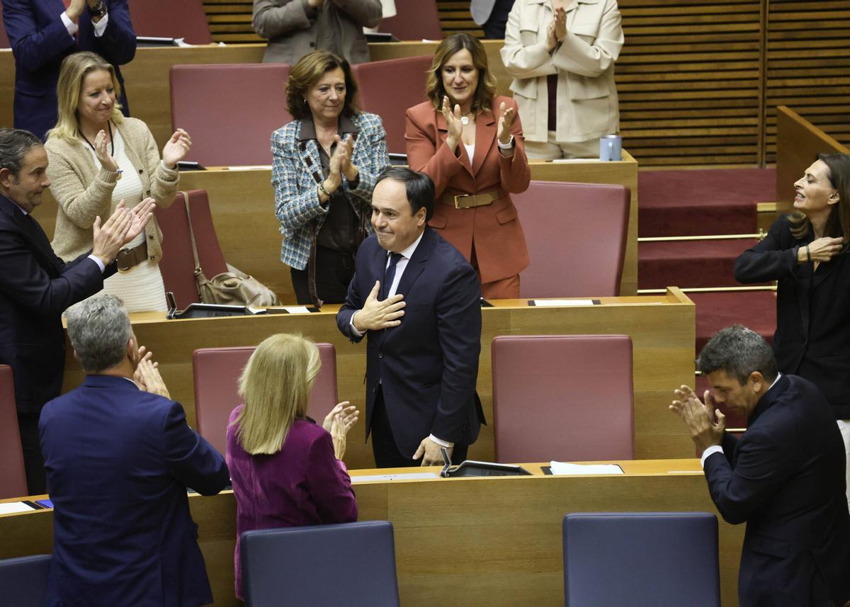 Fi de l’era Mazón: Pérez Llorca, nou president gràcies al suport de Vox