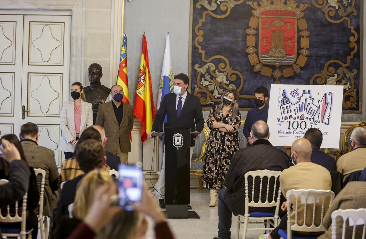 Logotipo del centenario del Mercado Central de Alicante