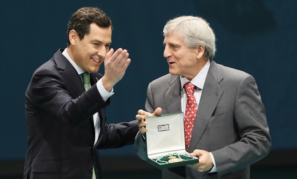 Acto entrega Medallas de Andalucía en el día ...