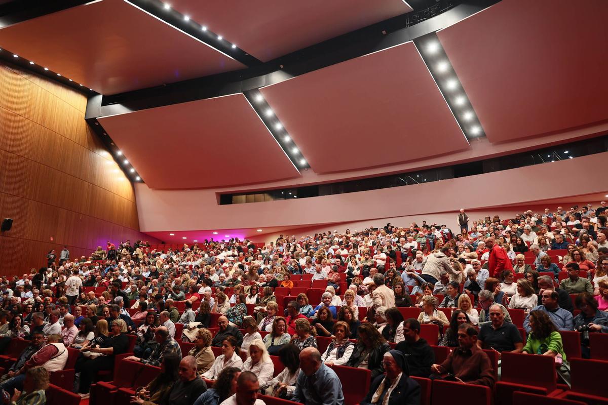 En imágenes: Así fue el concierto de "Café Quijano" en el Niemeyer