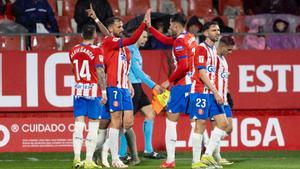 Resumen, goles y highlights del Girona 3 - 0 Rayo Vallecano de la jornada 28 de LaLiga EA Sports