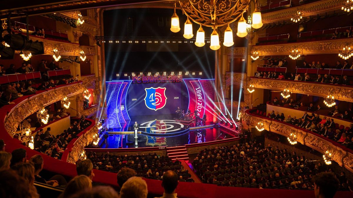 Imagen general del Liceu durante la gala del Barça de este viernes 29 de noviembre.