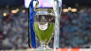 El trofeo de la Champions League.