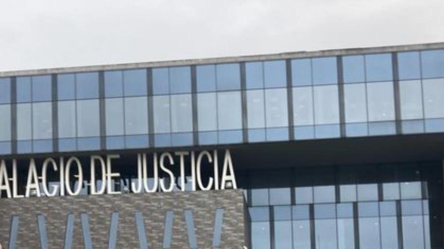 Detenido un vecino de Gijón de 37 años por pegar una brutal paliza a su madre por no darle dinero