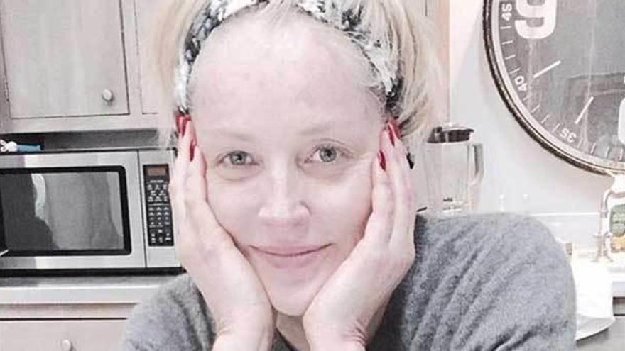 Sharon Stone muestra su rostro tal cual, sin maquillar