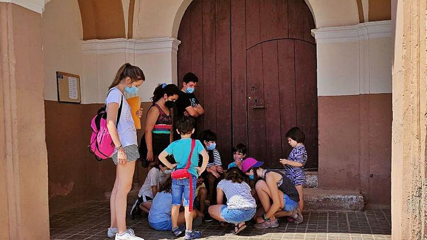 Con el incremento de la población, han aumentado las reuniones.