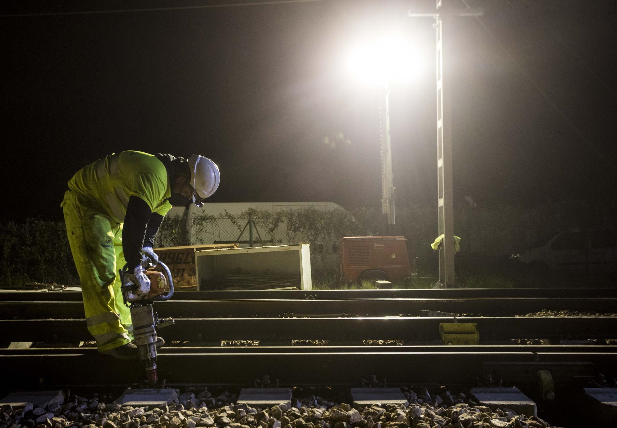 Las obras del tercer hilo en el corredor mediterráneo avanzan en la estación de Massalfassar