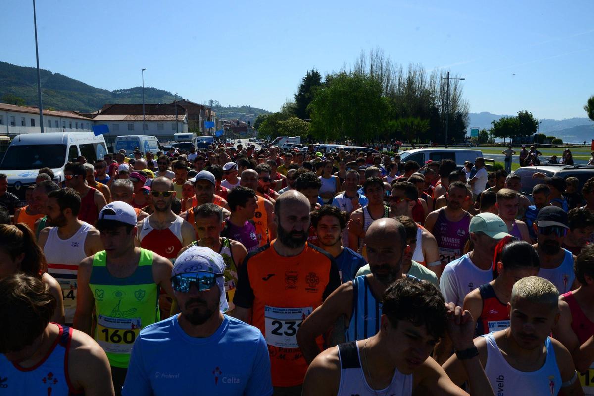 Medio millar de personas en la XVII Carreira Pedestre Concello de Moaña Medio millar de personas en la XVII Carreira Pedestre Concello de Moaña