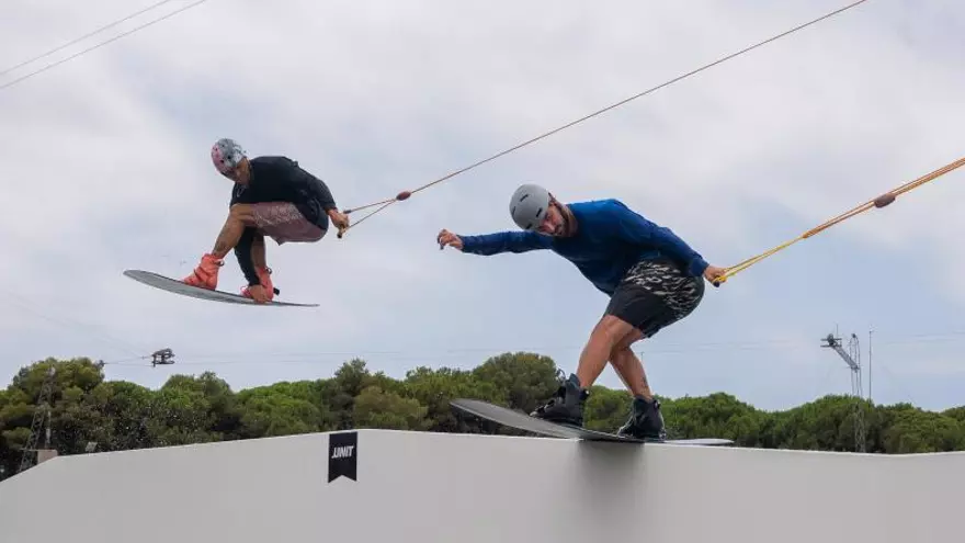 ¿Necesitas que te echen un cable? Barcelona es la meca del wakeboard