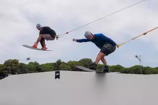 ¿Necesitas que te echen un cable? Barcelona es la meca del wakeboard