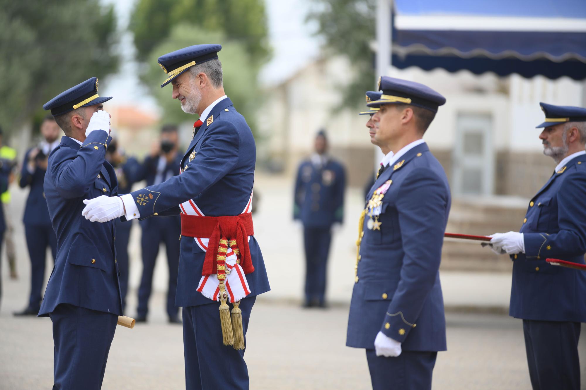 Las imágenes de la visita del rey Felipe VI en la Academia General del Aire de San Javier