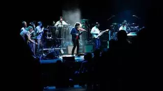 Snarky Puppy presenta en catalán su ritual de euforia y grandilocuencia