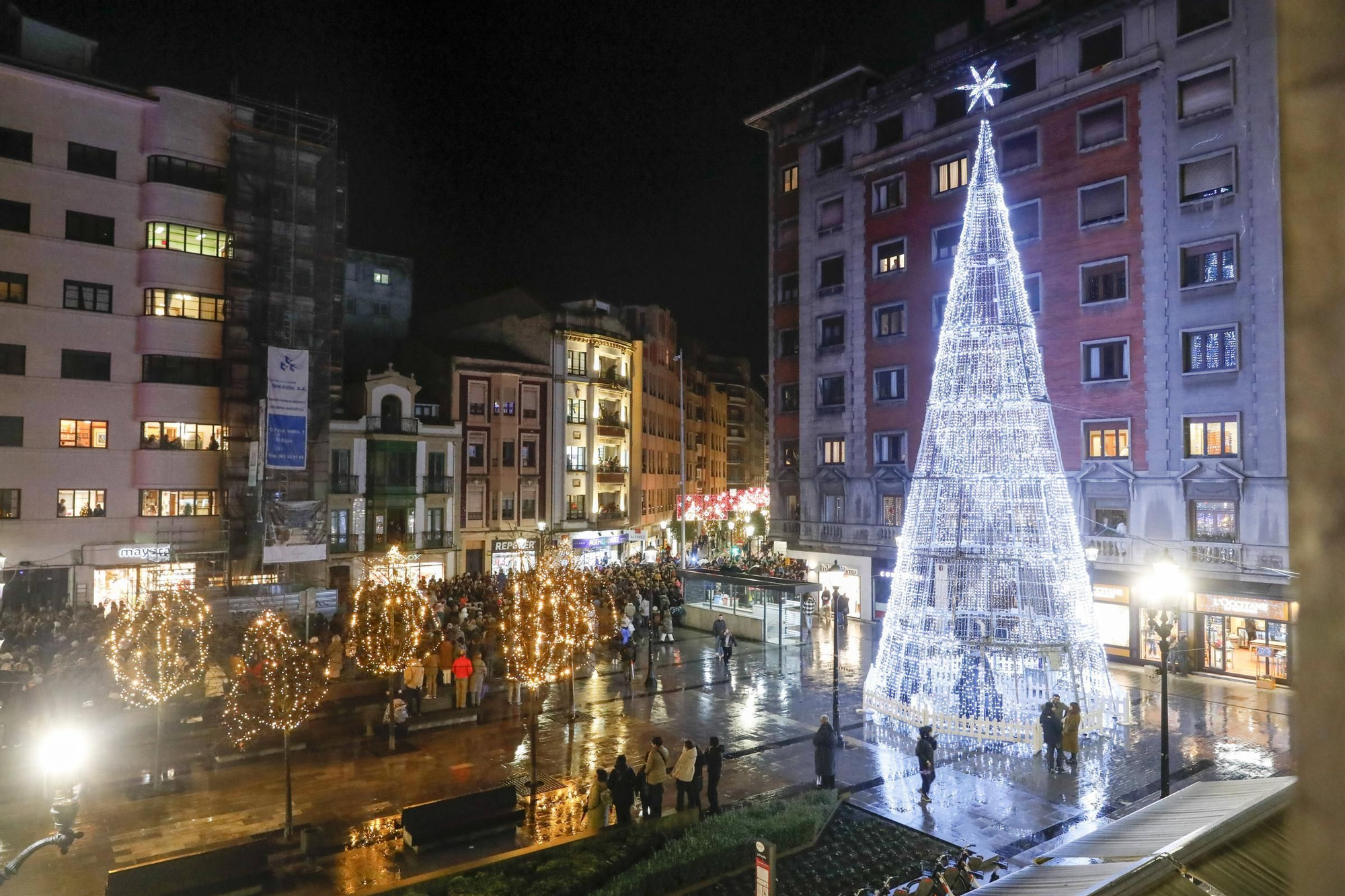 En imágenes: Así fue la cabalgata de Reyes en Gijón