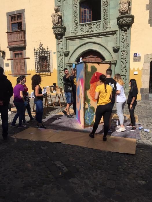 La Casa de Colón homenajea con grafiti a seis científicas y descubridoras