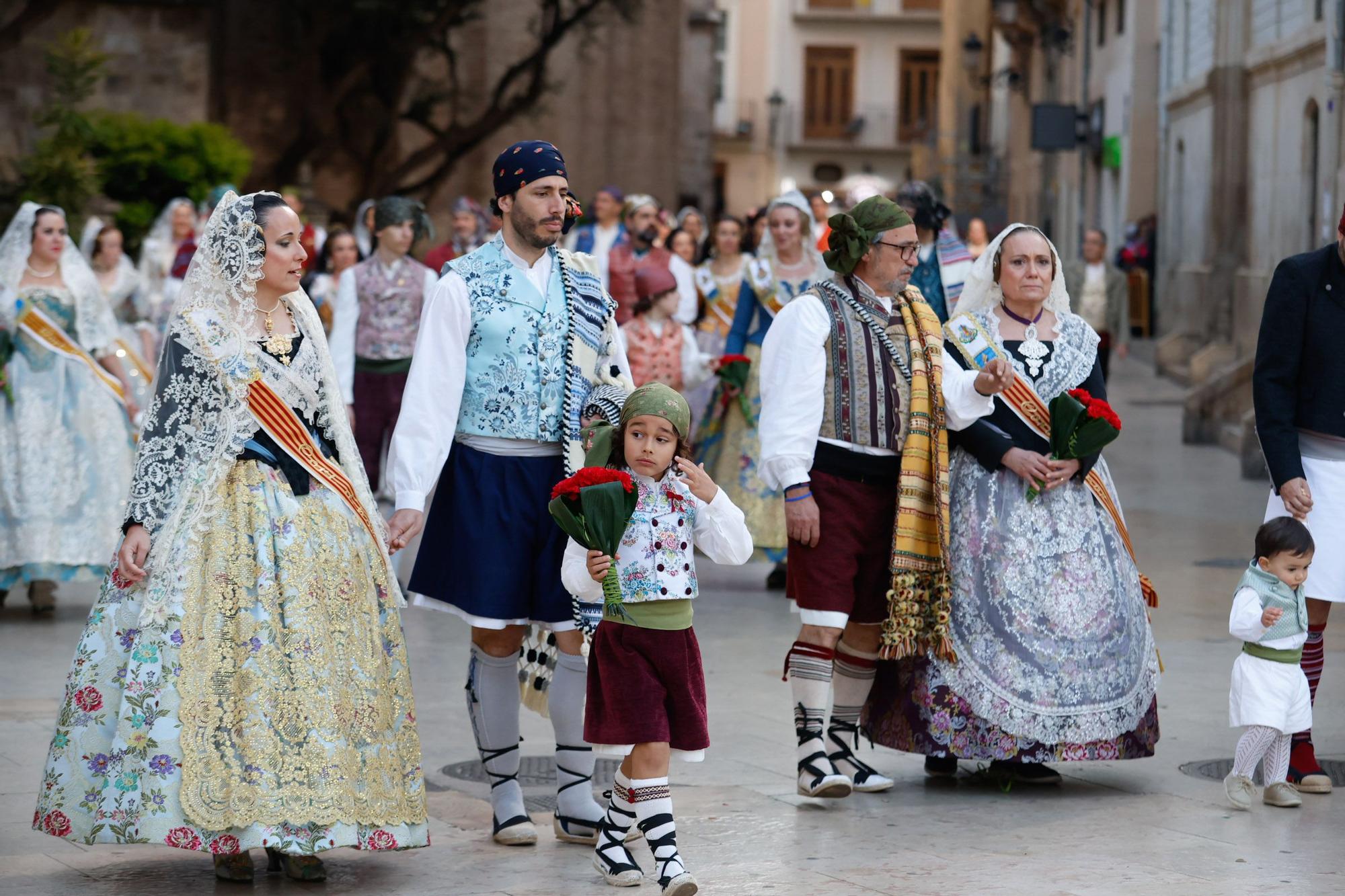 Búscate en el primer día de la Ofrenda en la calle San Vicente entre las 18:00 y las 19:00