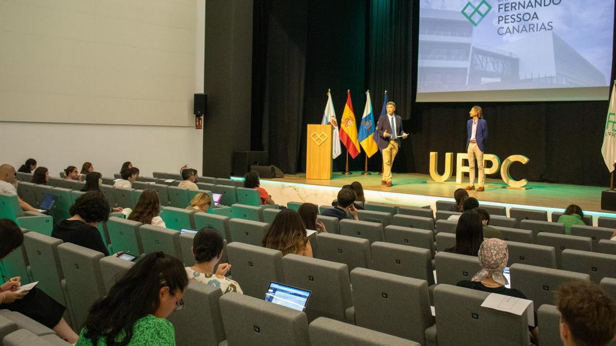 Universidad Fernando Pessoa Canarias realiza el primero de los tres exámenes de admisión al Grado en Medicina