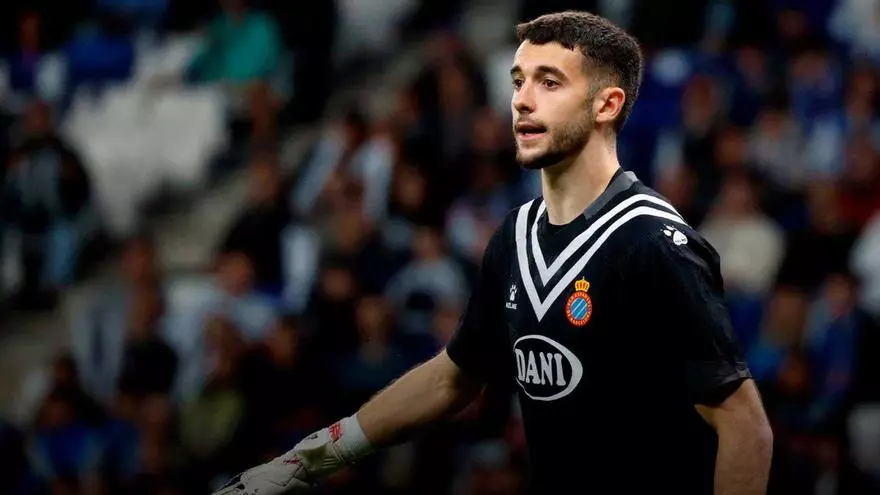 ?Por qu谷 el Espanyol no volvi車 a renovar a Joan Garcia?