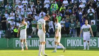 El Elche pierde una gran oportunidad, pero el tropiezo ante el Cartagena se queda en leve