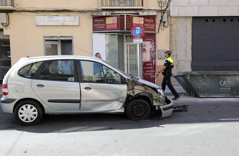 Accidente de tráfico en la calle Cortes de Aragón