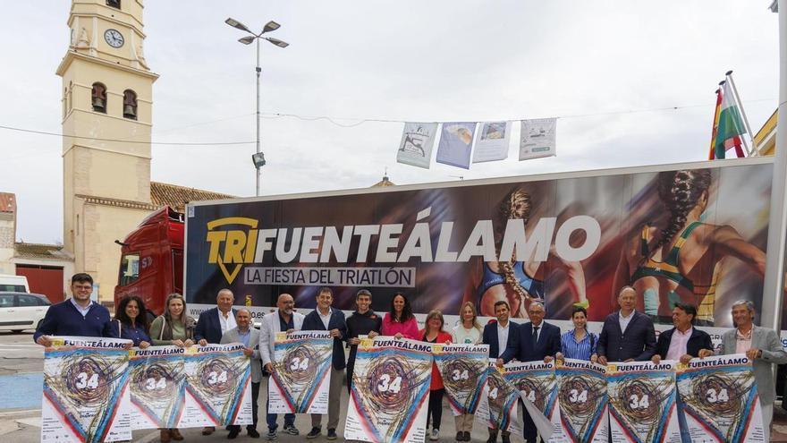 El Triatlón de Fuente Álamo cumple 34 años fiel a su espíritu familiar y solidario
