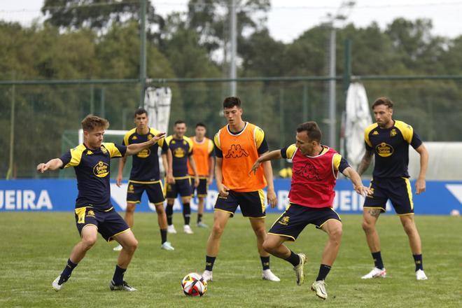 Entrenamiento del Deportivo en Abegondo