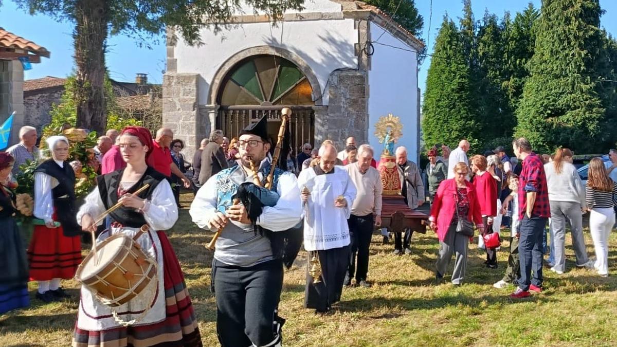 La procesión de Poreñu.