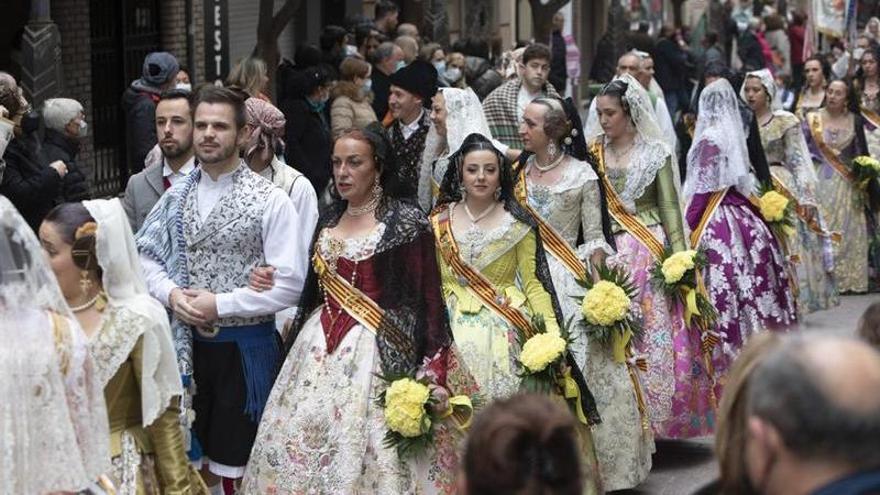 Las imágenes de la ofrenda en Sagunt.