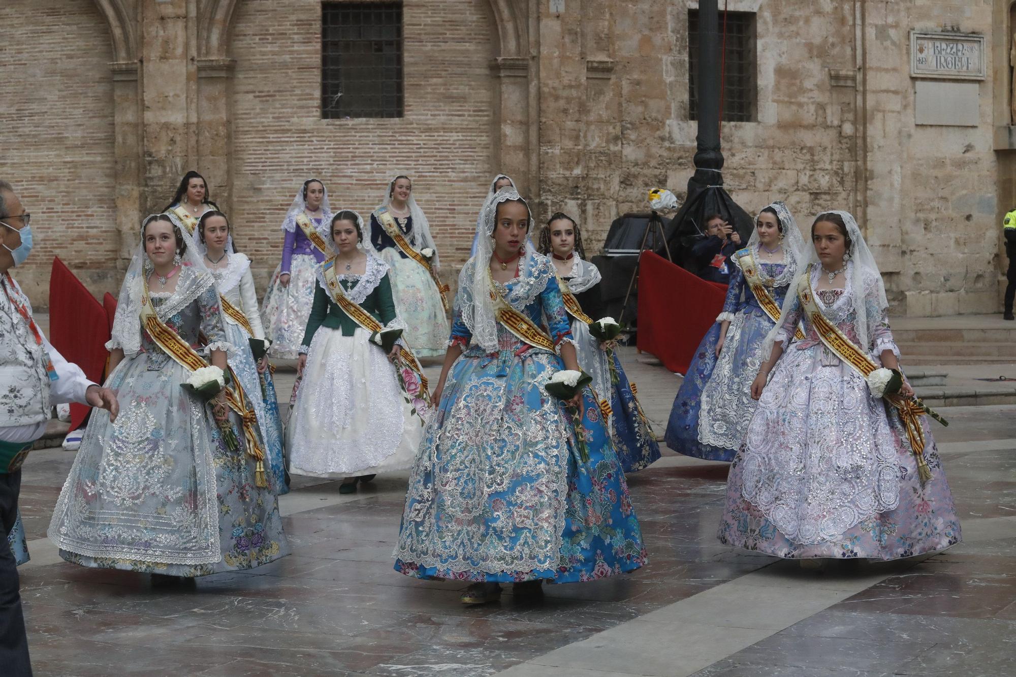 Búscate en el segundo día de ofrenda por la calle de la Paz (entre las 17:00 a las 18:00 horas)